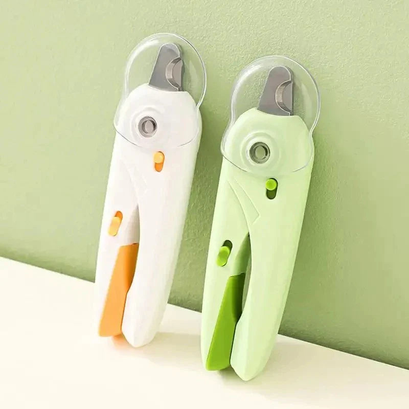 Cortador de Unhas com LED Profissional + Lixa e Tesoura para Cachorro e Gato Antiderrapante Snouty™